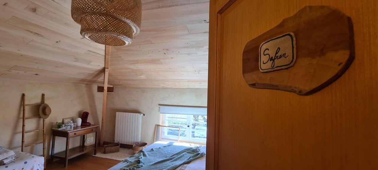 Le Coq En Repos Bed & Breakfast Saint-Sylvestre-sur-Lot Ngoại thất bức ảnh