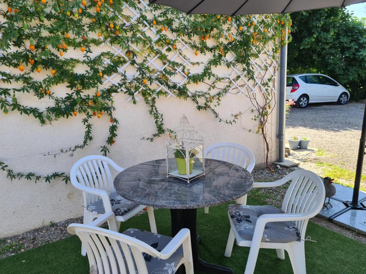 Le Coq En Repos Bed & Breakfast Saint-Sylvestre-sur-Lot Ngoại thất bức ảnh
